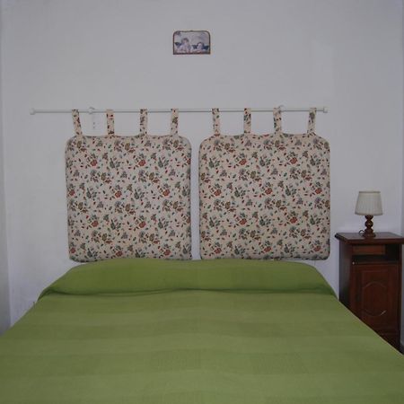 Sorrento Studios Lemons Hill Habitación foto